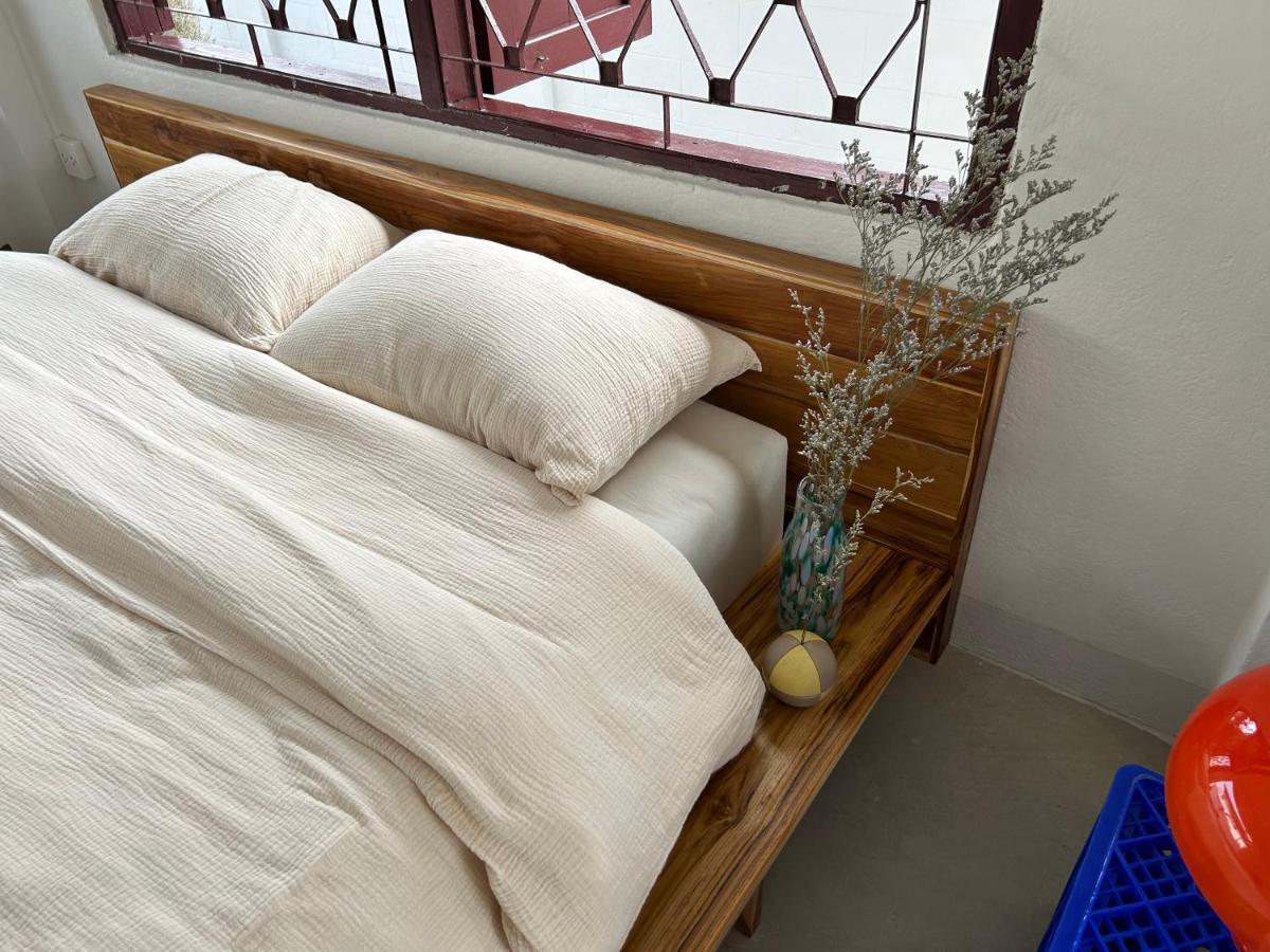 Cozy Villa In Chiangmai Old Town Chiang Mai Bagian luar foto
